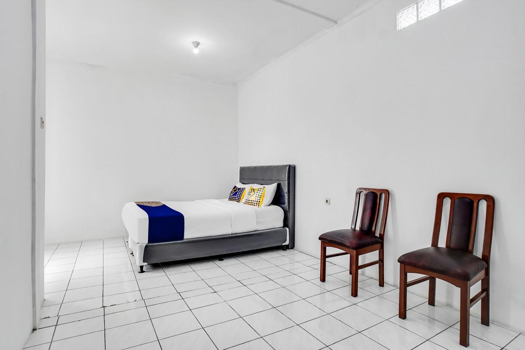 Spot On 91117 Sriwijaya Residence Syariah Бандунг Екстериор снимка